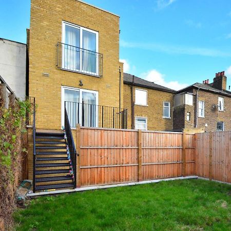 Apartment Wharf - Macarena Apartments Londres Exterior foto