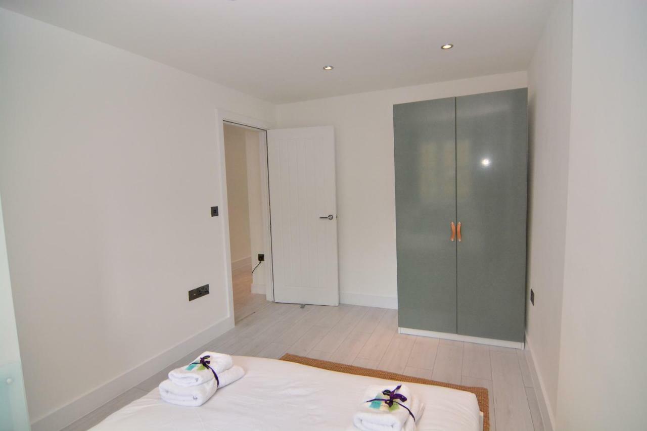 Apartment Wharf - Macarena Apartments Londres Exterior foto