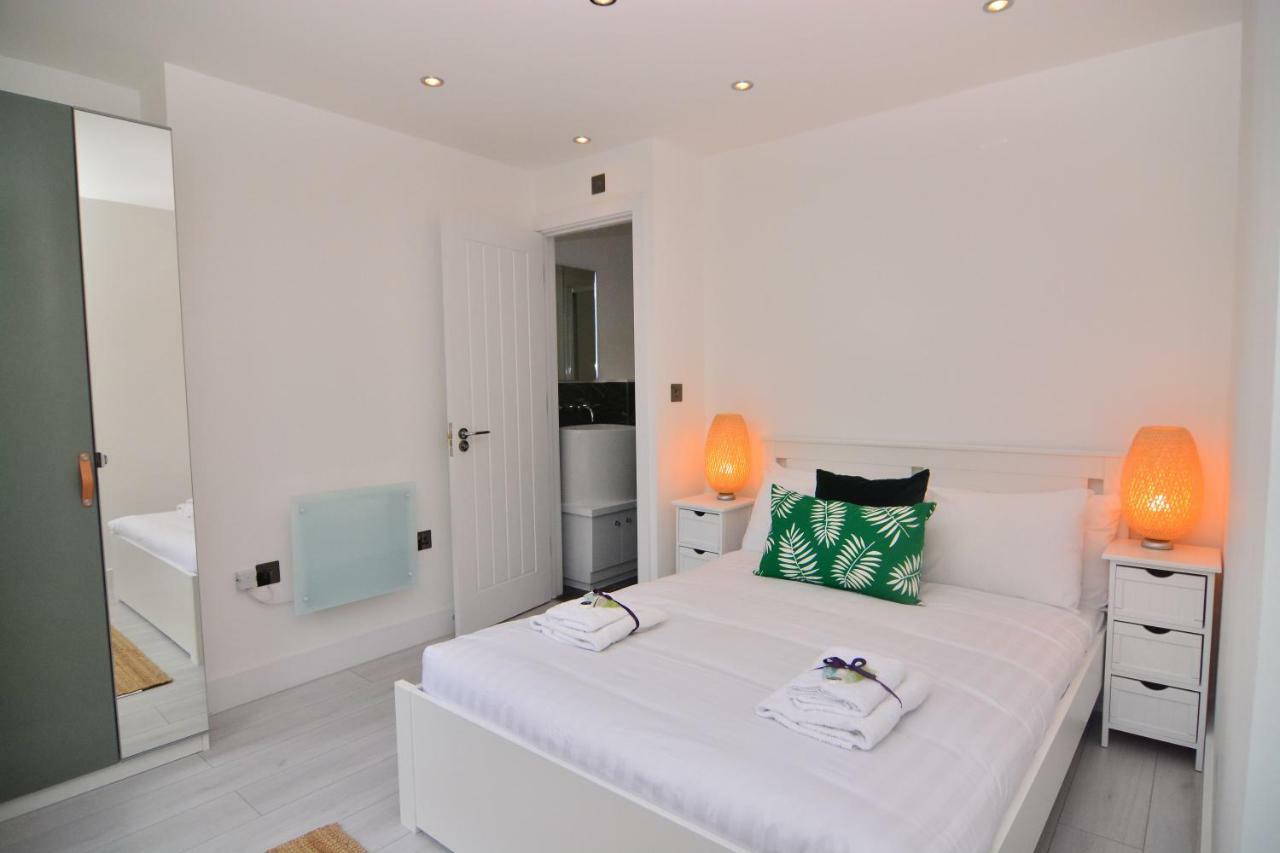 Apartment Wharf - Macarena Apartments Londres Exterior foto