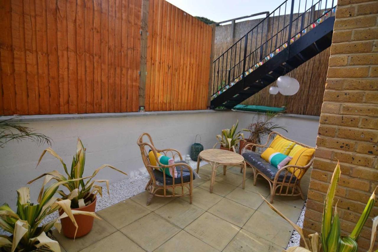Apartment Wharf - Macarena Apartments Londres Exterior foto